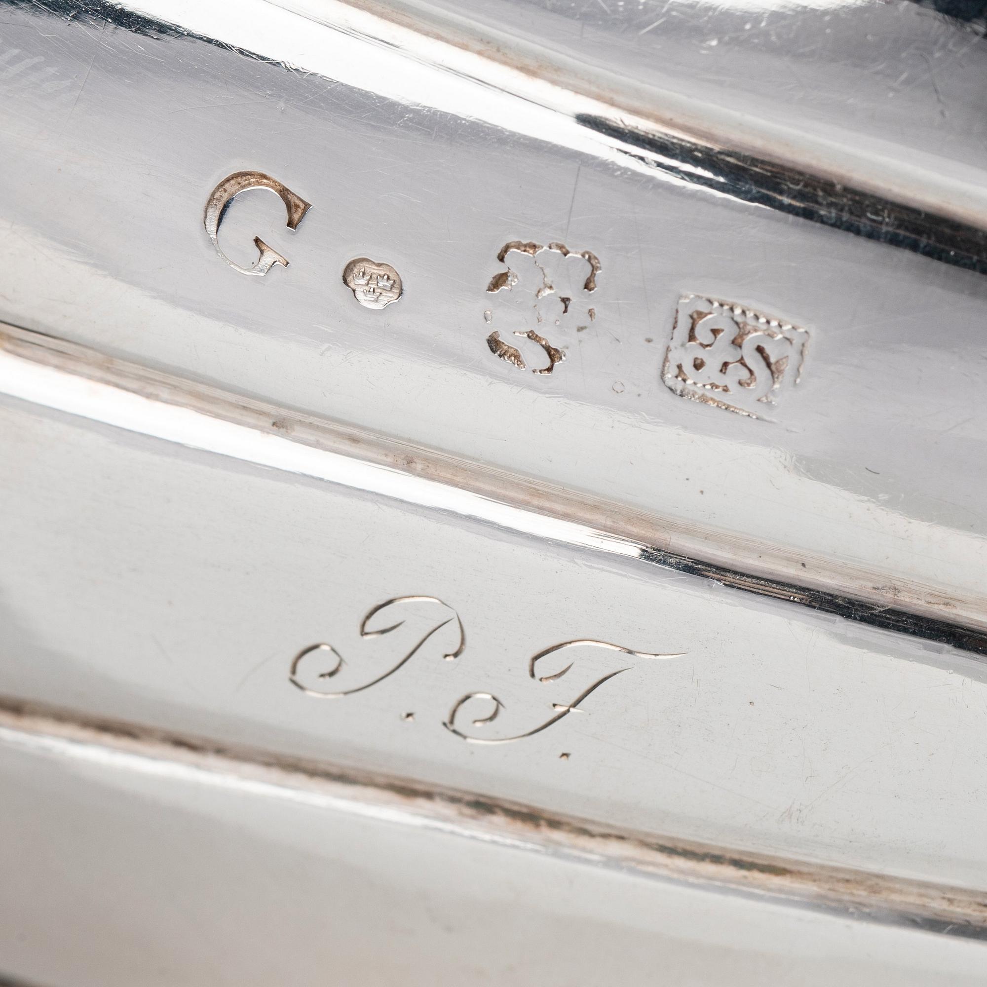 Isak Sauer, gräddsnäcka, silver, Stockholm 1765. Rokoko.