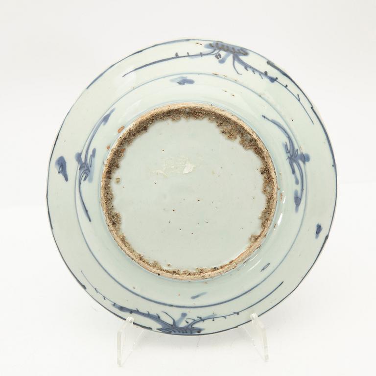 Bowl and plate, porcelain, Ming dynasty, China, 1368-1643.