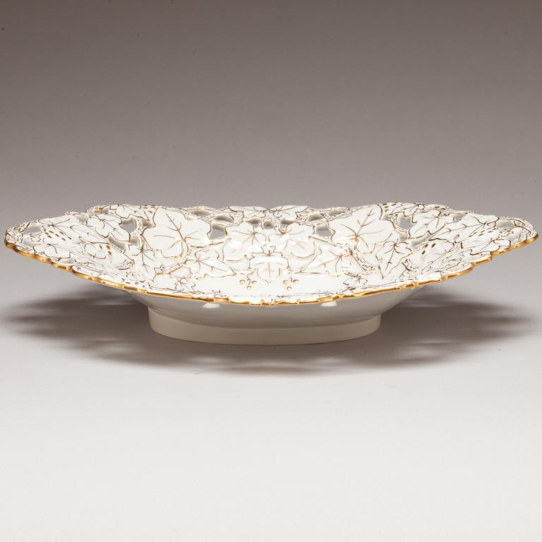 SKÅLFAT, porslin. Meissen.