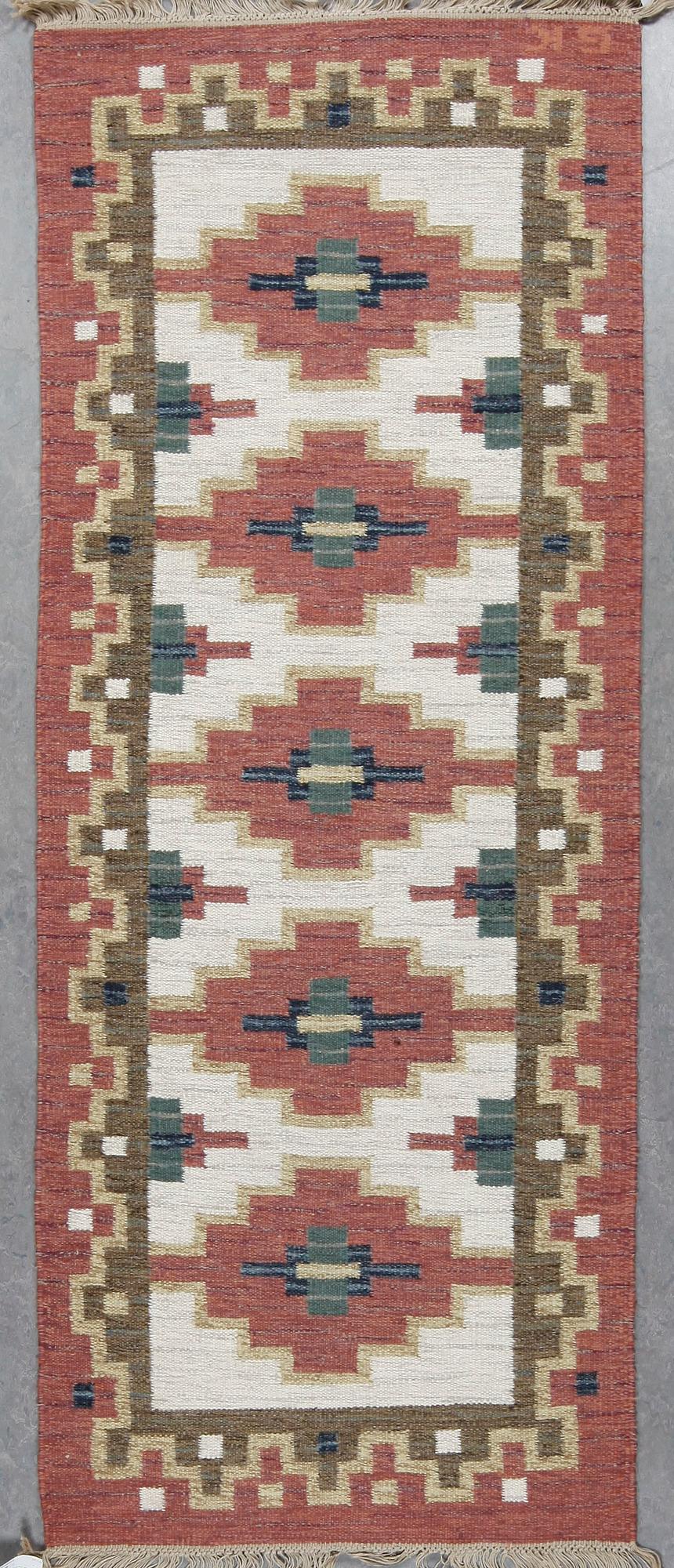 MATTA, rölakan. Signerad G K. Ca 249x99 cm.