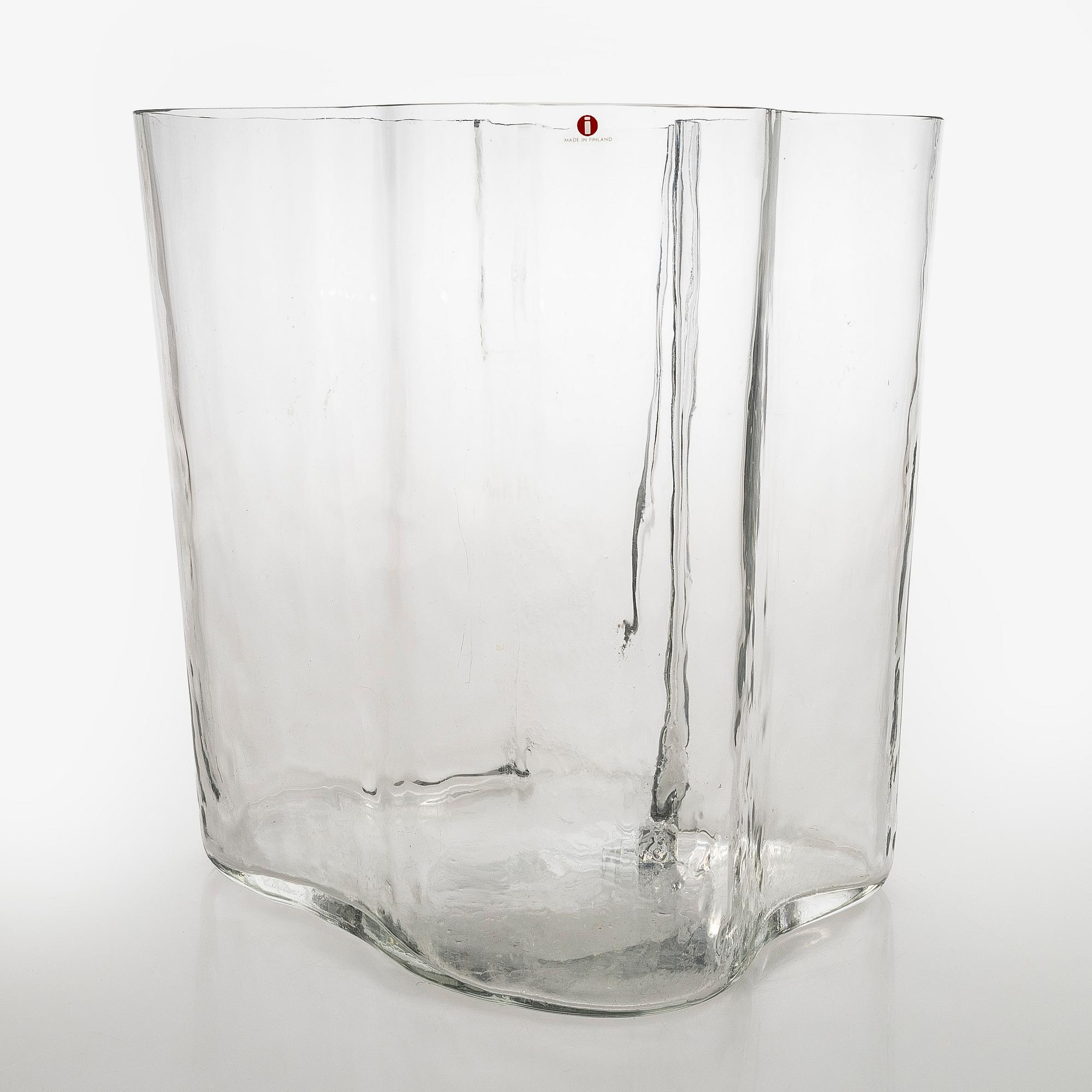 Alvar Aalto, maljakko, 3031, signeerattu Alvar Aalto, 1960/70-luku.