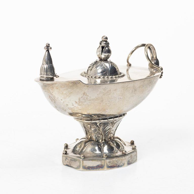 Jeweller Oscar Sjögren Ab, burner/oil lamp, silver, Gothenburg 1924.
