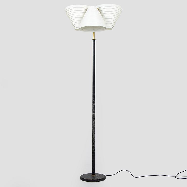 Alvar Aalto, a late 20th century 'A809' floorlamp for Valaisinpaja.