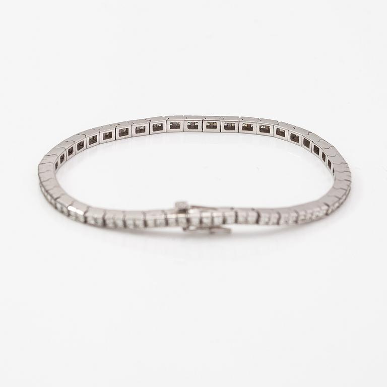 Armband, 14K votguld,  princesslipade diamanter ca 4.37 ct tot enligt certifikat.