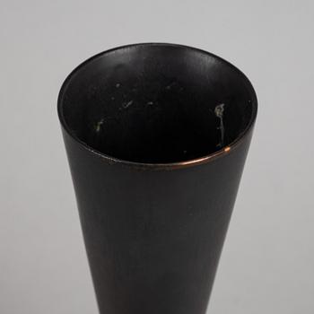 A stoneware vase by Carl-Harry Stålhane, Rörstrand.