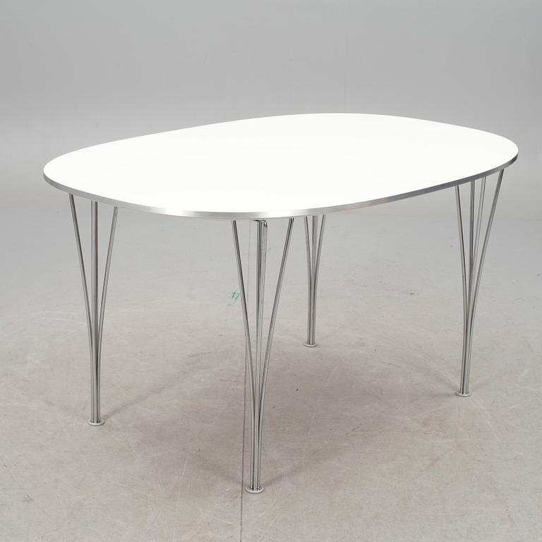 MATBORD, "Superellips", Piet Hein och Bruno Mathsson för Fritz Hansen, etikettmärkt 1999.