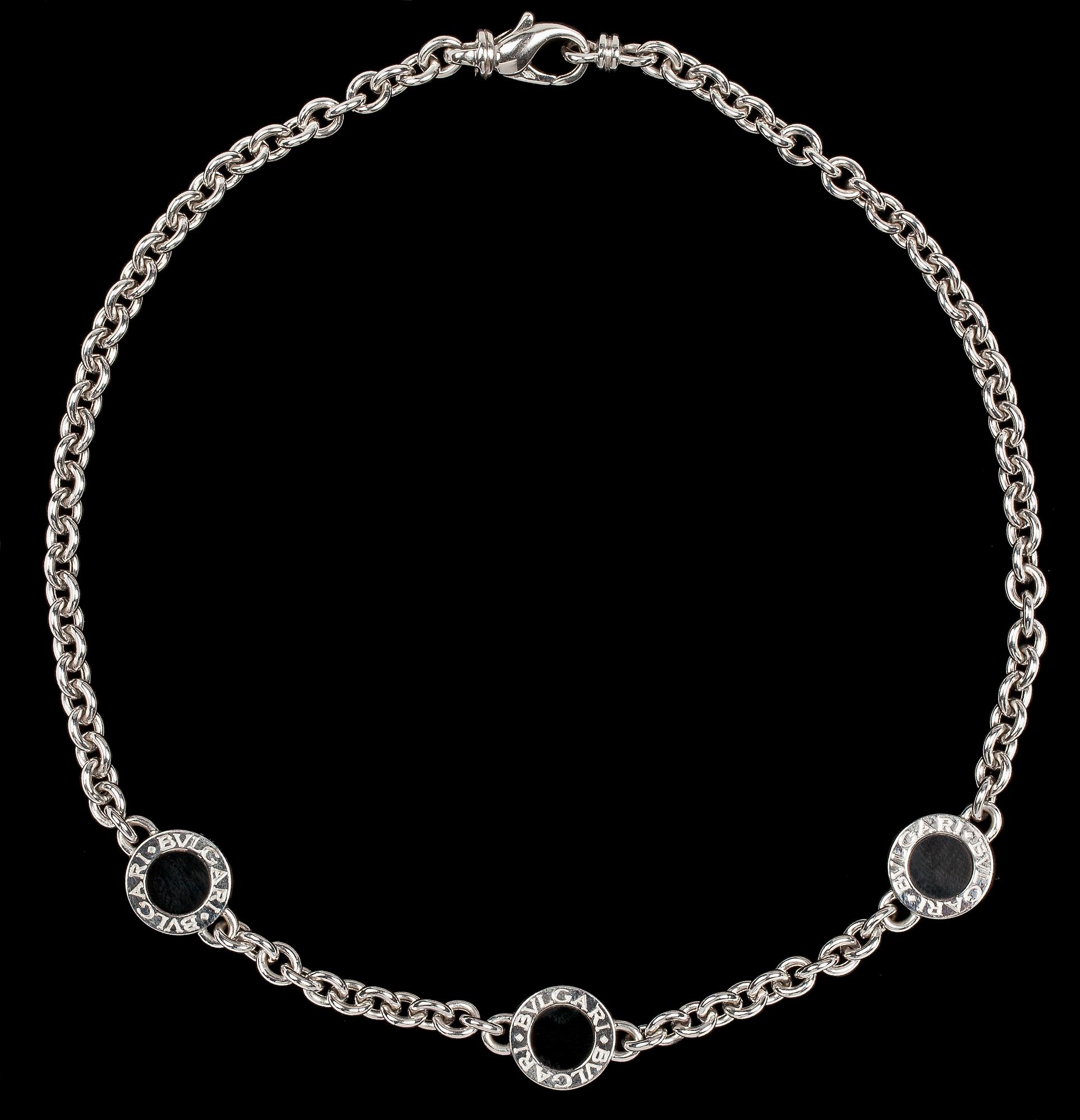 NECKLACE, Bulgari 'Bulgari' white gold and onyx necklace.