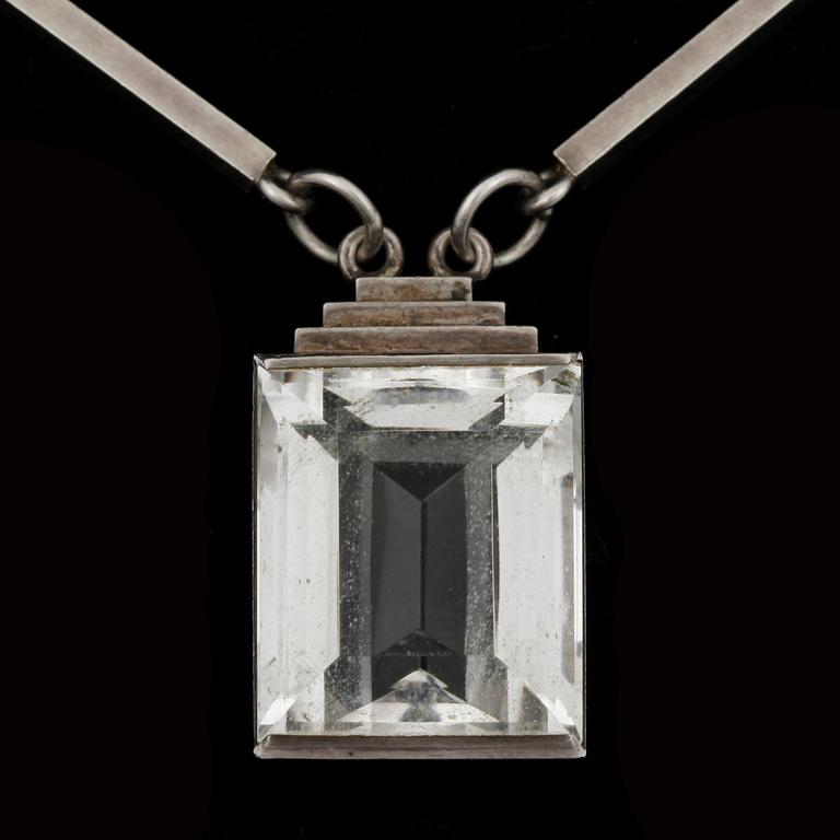 COLLIER med HÄNGE, silver och bergskristall, Wiwen Nilsson, Lund, 1946.