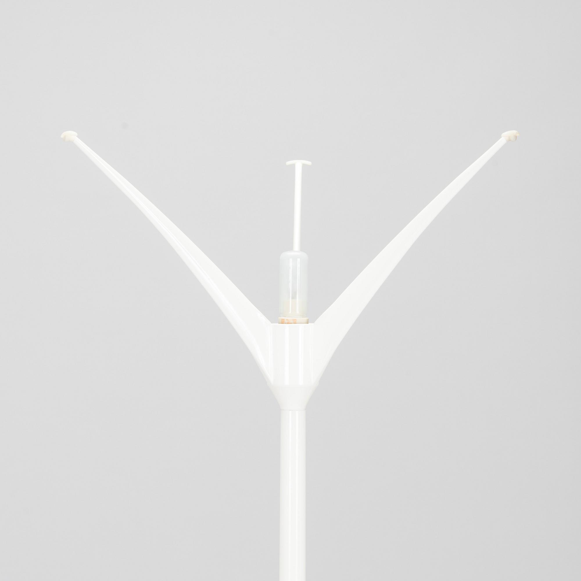 Sebastian Wrong, lattiavalaisin, "Spun Light F", Flos, Italia, 2000-luku.