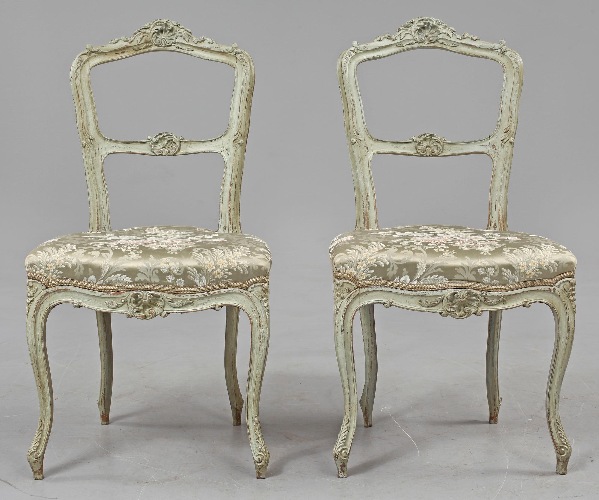 STOLAR, ett par, Louis XV-stil, 1800-talets andra hälft.