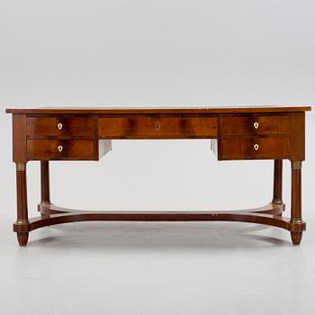 SKRIVBORD, Karl-Johan, 1800-talets första hälft.