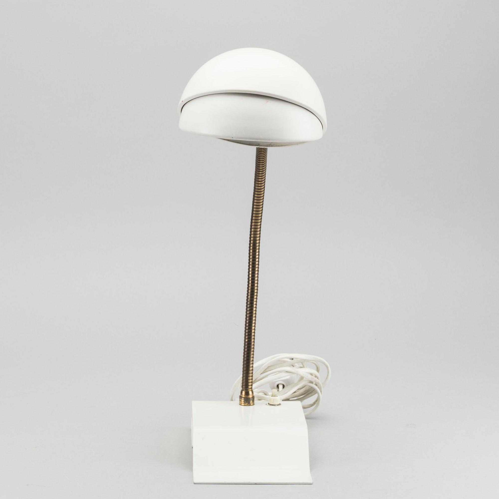 ALVAR AALTO,  TABLE LAMP, A 703. Manufactured by Valaistustyö. 1950s.