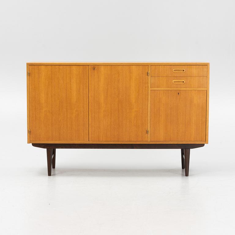 Sideboard, 1900-talets andra hälft.