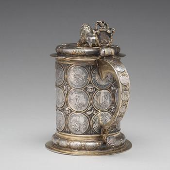 Andreas Haidt, dryckeskanna, silver, Danzig (verksam 1689-1699). Barock.