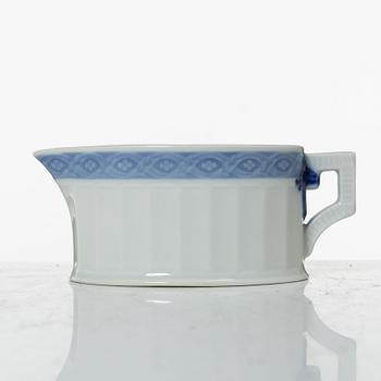 Arnold Krogh, service, 38 pieces, porcelain, "Blue Fan", Royal Copenhagen, Denmark.