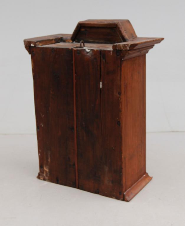 HÄNGSKÅP, 1700-/1800-tal.