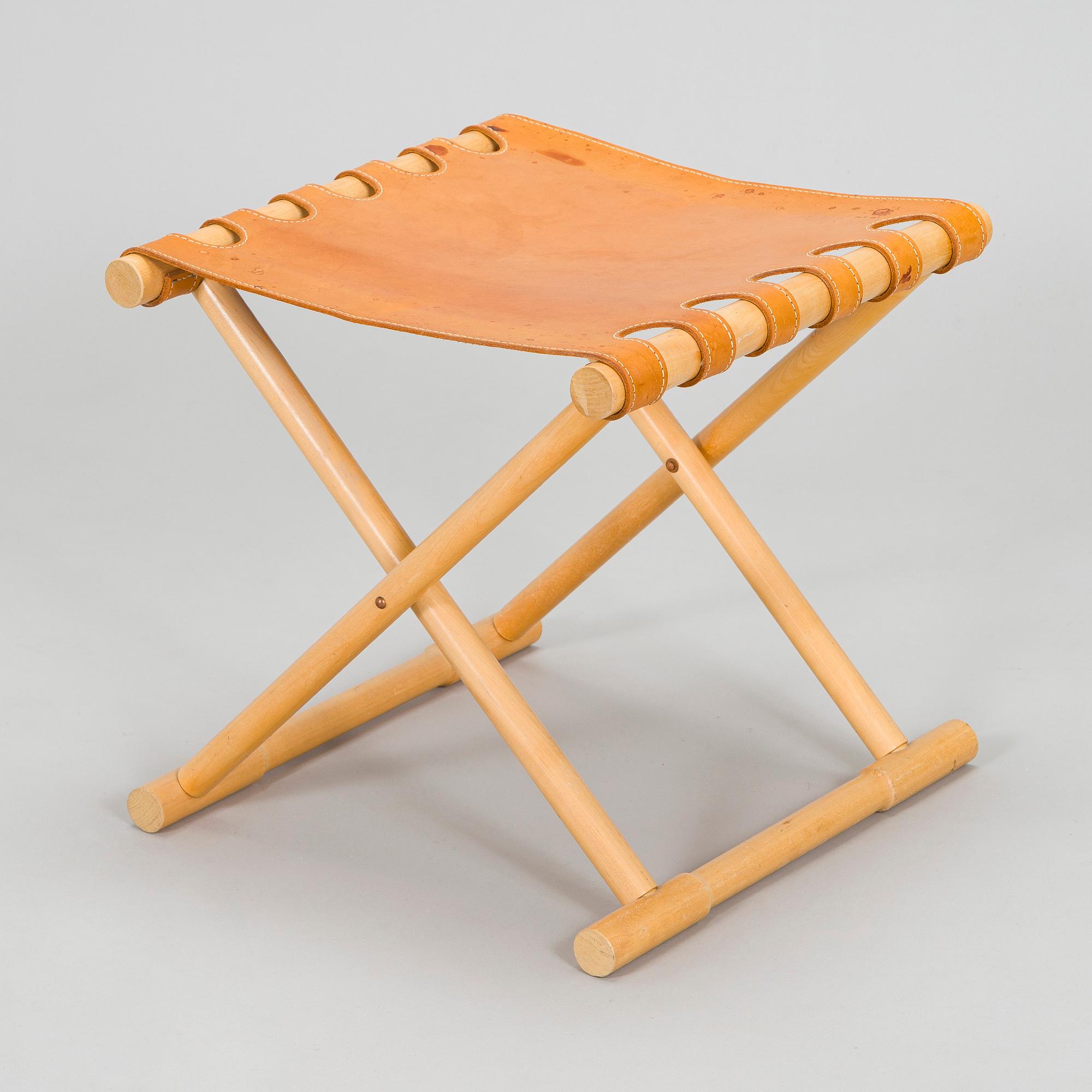 Maija Heikinheimo, A 1960s/70s century wooden stool 'Camping chair A'. Norrmark handicraft.