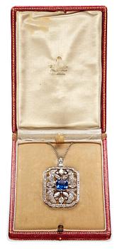 A W.A. Bolin platinum, blue sapphire, app. 4.60 cts, and diamond pendant/brooch, tot. 4.69 cts. Stockholm 1930.