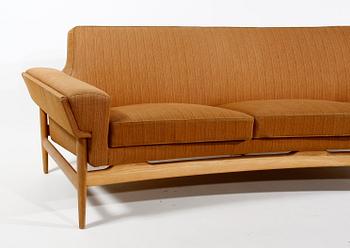 SOFFA. Johannes Andersen. Trensums.