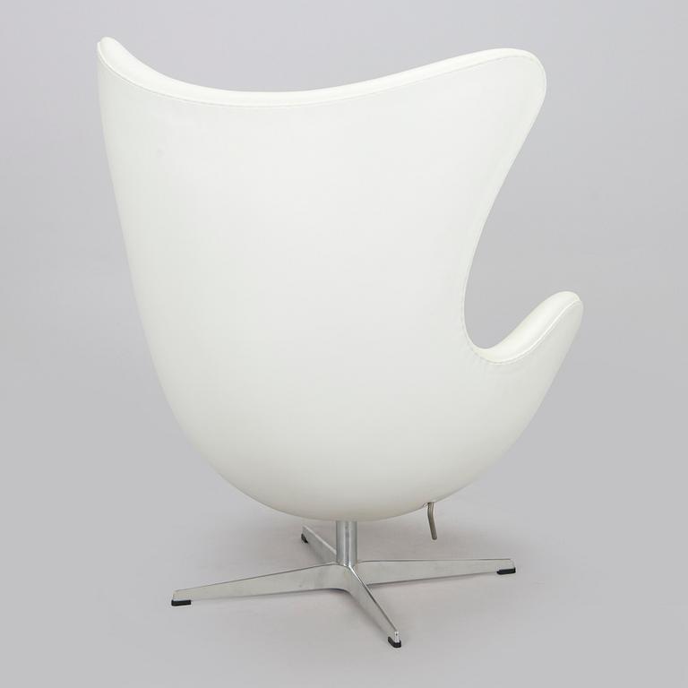 Arne Jacobsen, nojatuoli, "Egg", Fritz Hansen, Tanska 2018.