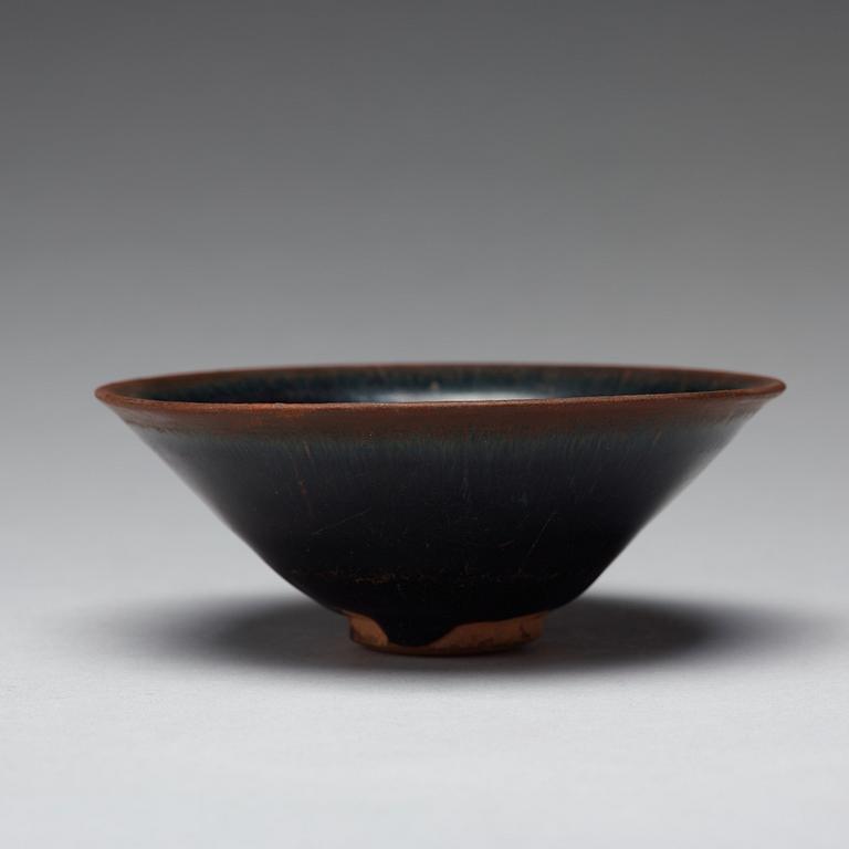 A temmoku glazed bowl, Song dynasty (960-1279).