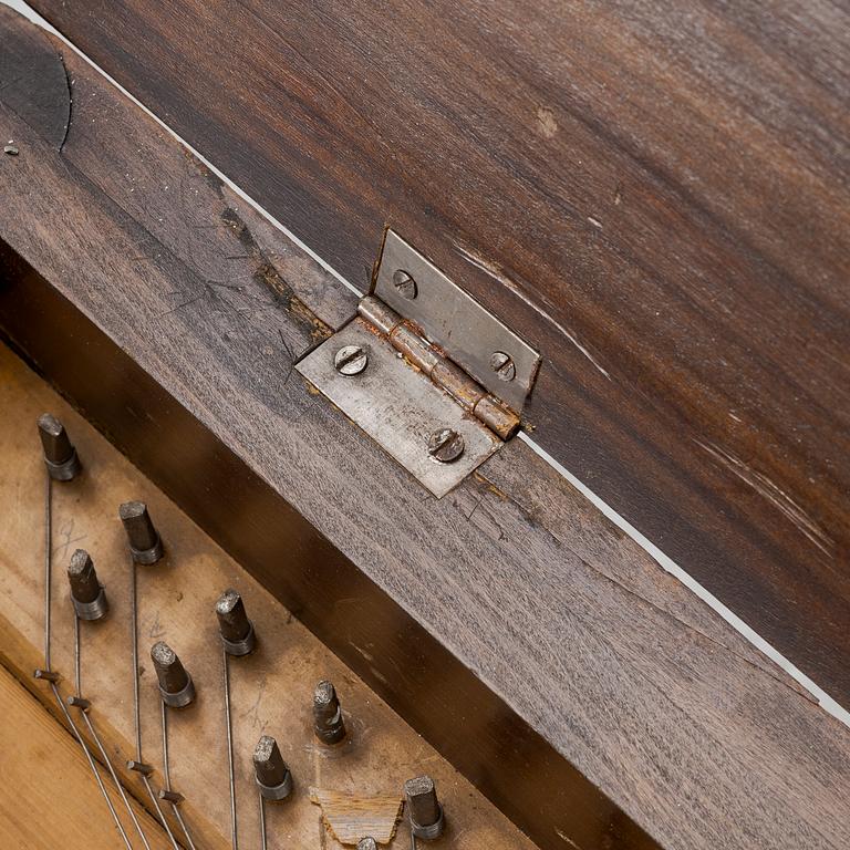 Spelbord med speldosa/verk, 1800-tal.