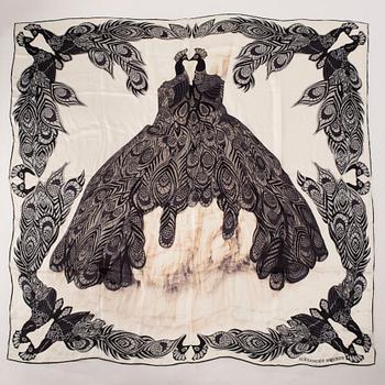 ALEXANDER MCQUEEN, shawl.