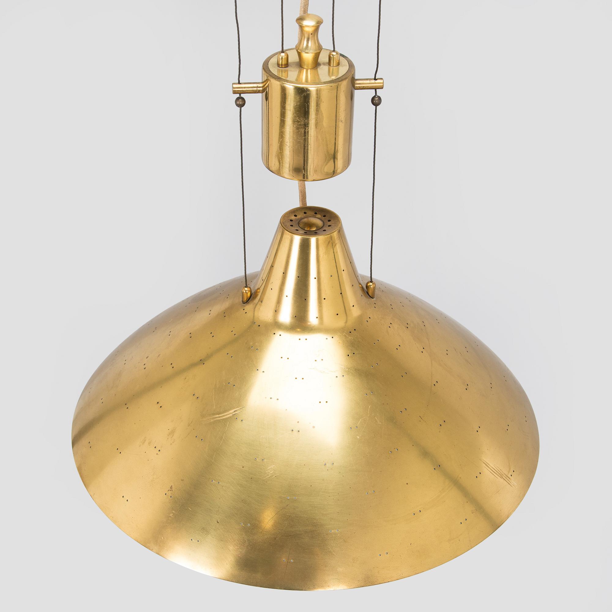 Paavo Tynell, taklampa, modell A 1984 / 10201, för Taito 1900-talets mitt.