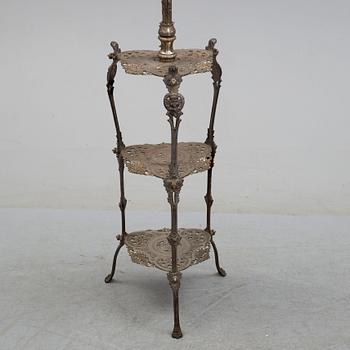 GOLVFOTOGENLAMPA, troligen Tyskland, omkring år 1900.
