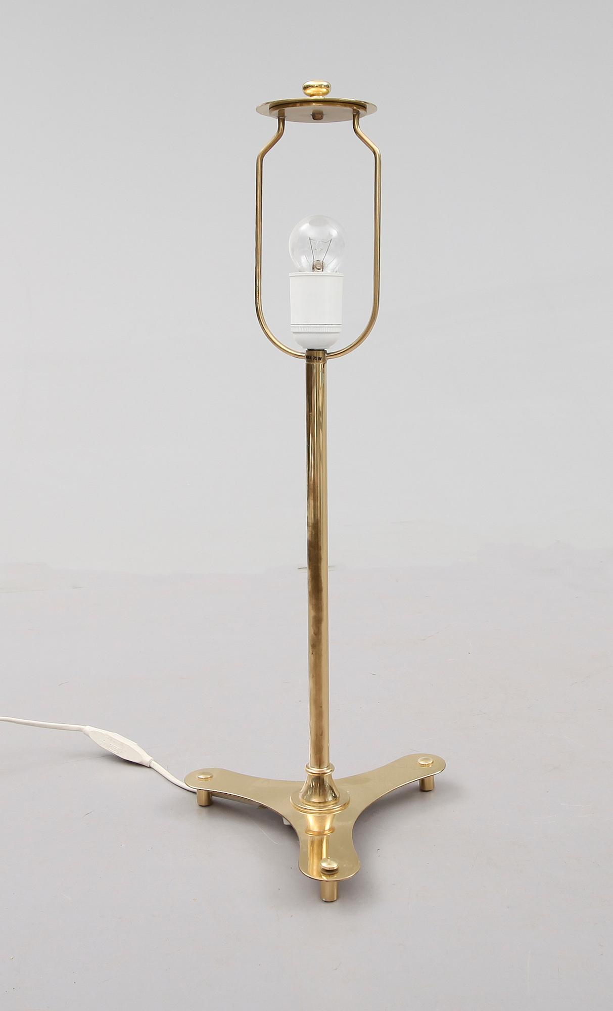 BORDSLAMPA, modell 2467/2, Josef Frank, Firma Svenskt Tenn.