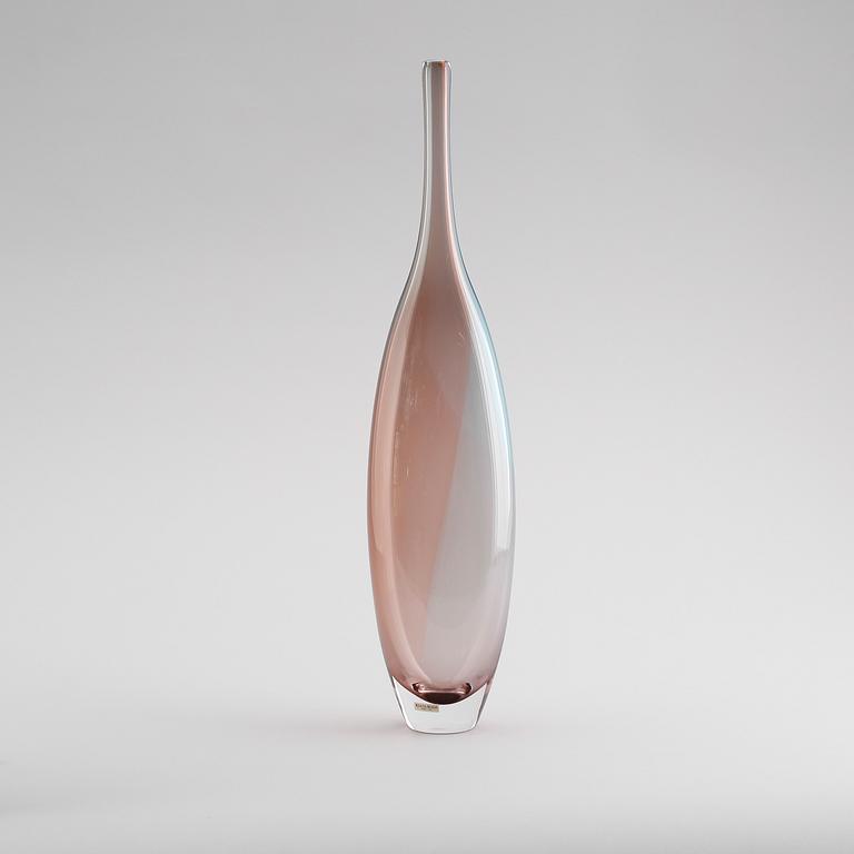 VAS, glas, "Tobago", Kjell Engman, Kosta Boda, osignerad.