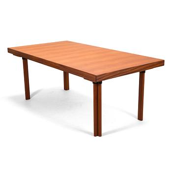 Alvar Aalto, a mid 20th century 'H94' dinig table for Artek.