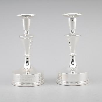 LJUSSTAKAR, 1 par, silver, MGAB, Uppsala 1974.