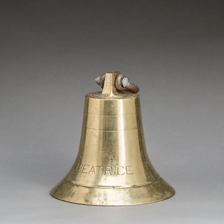 SKEPPSKLOCKA, märkt MS Beatrice.