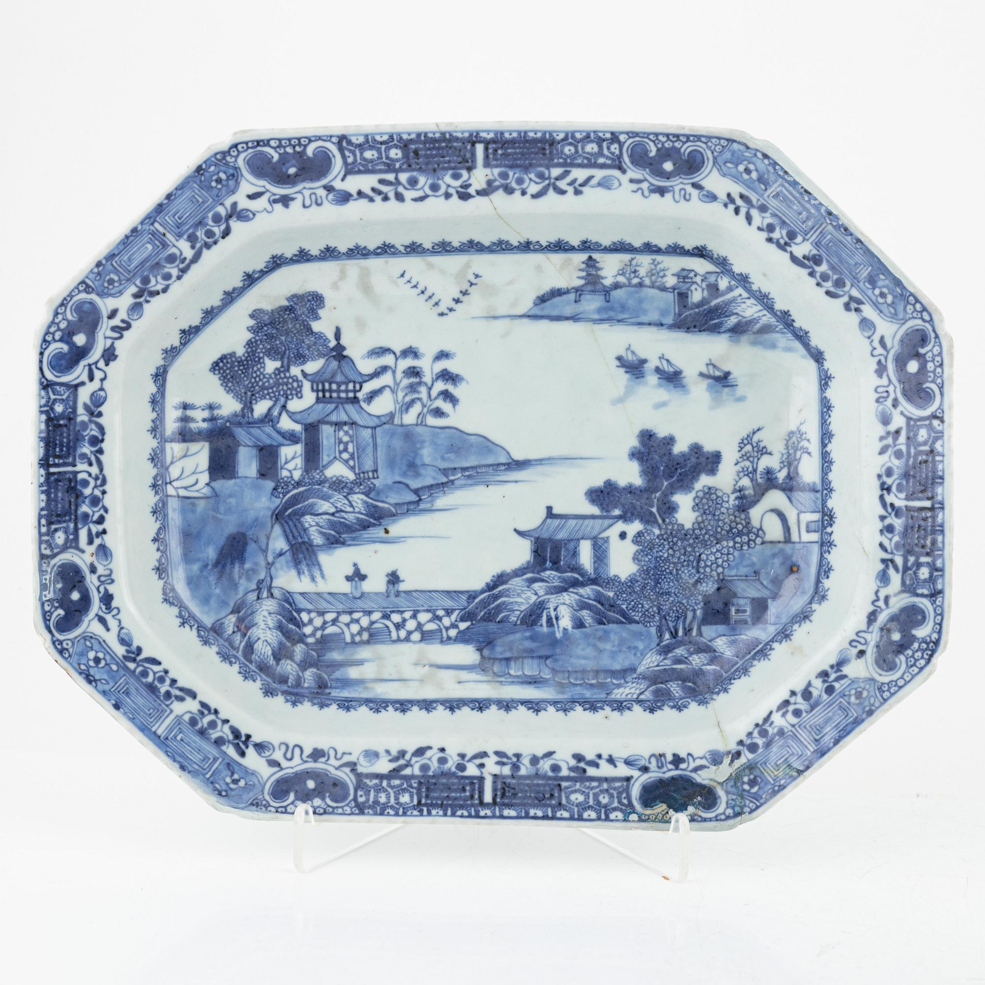 Six porcelain pieces, China, 18th-19th century.