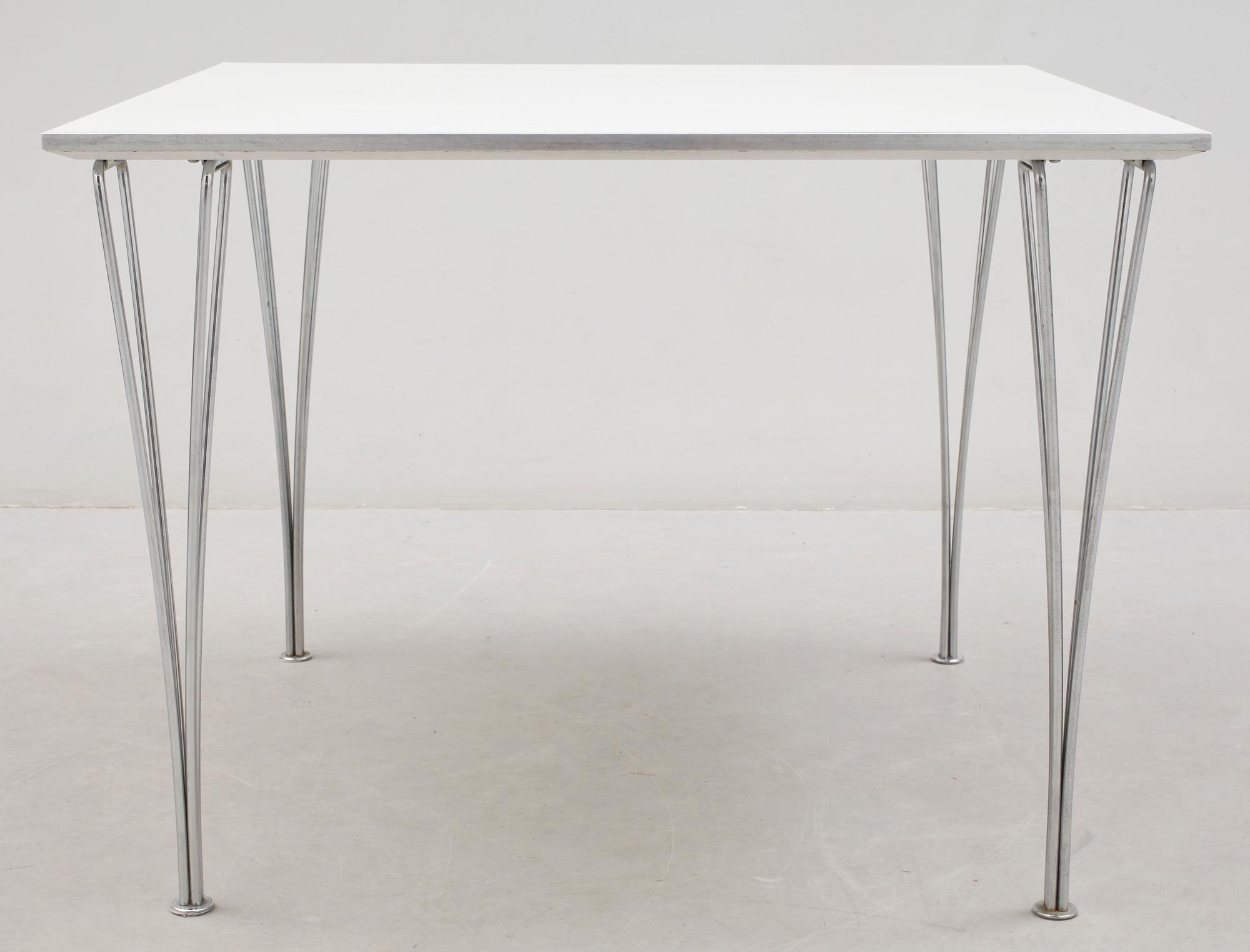 BORD, Bruno Mathsson och Piet Hein för Fritz Hansen 1990.