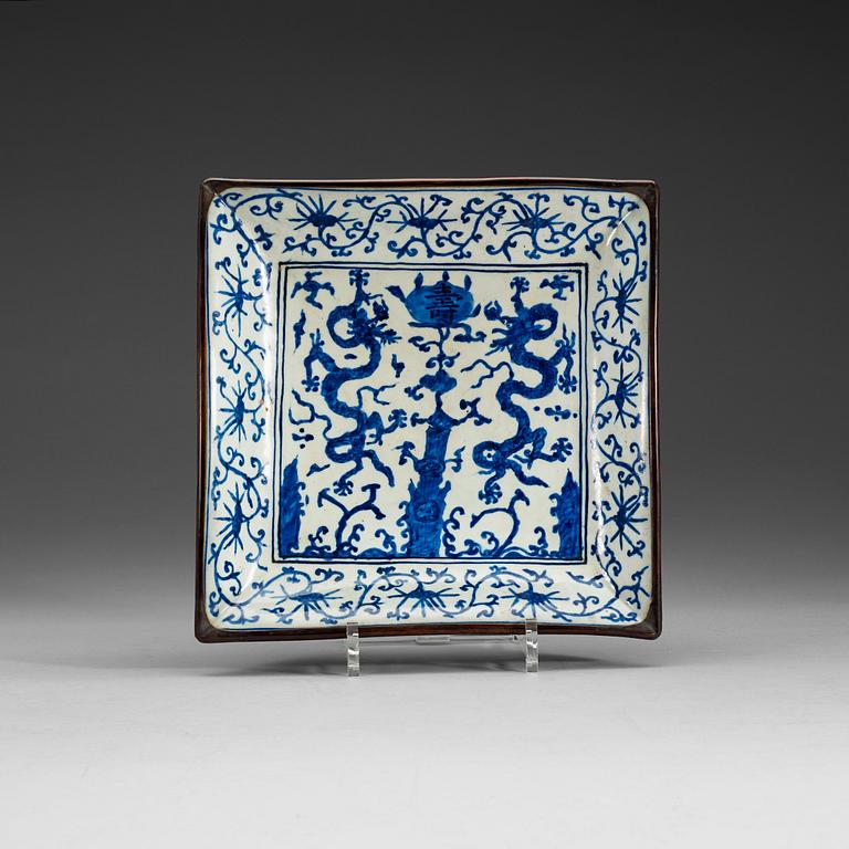 A square blue and white dish, Ming dynasty, Jiajing mark and period (1522-1566).