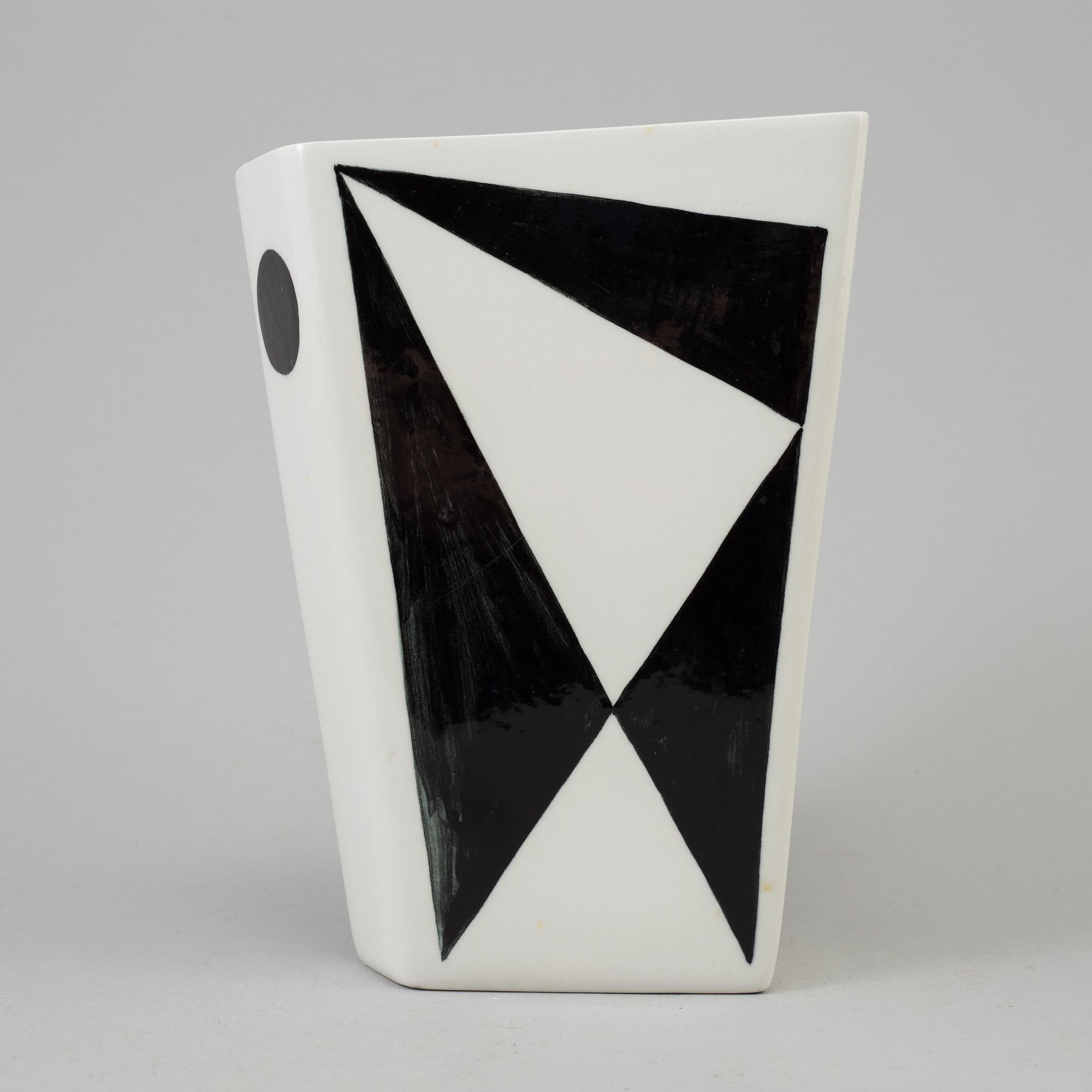 CARL-HARRY STÅLHANE, vas, porslin, "Konstrakta SNT", Rörstrand, formgiven 1953.