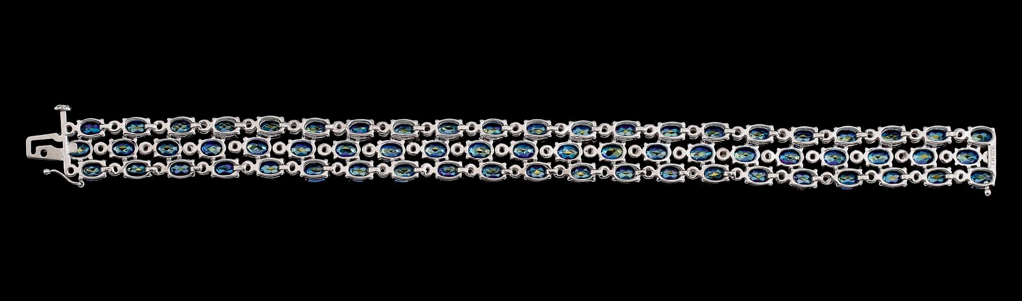 ARMBAND, sterlingsilver, topaser. Vikt ca 27,5 g.