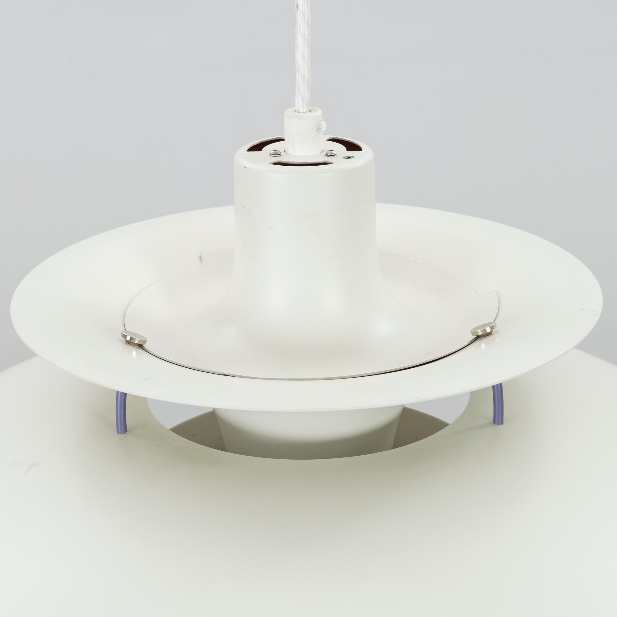 POUL HENNINGSEN, taklampa, "PH-5", Louis Poulsen, Danmark.