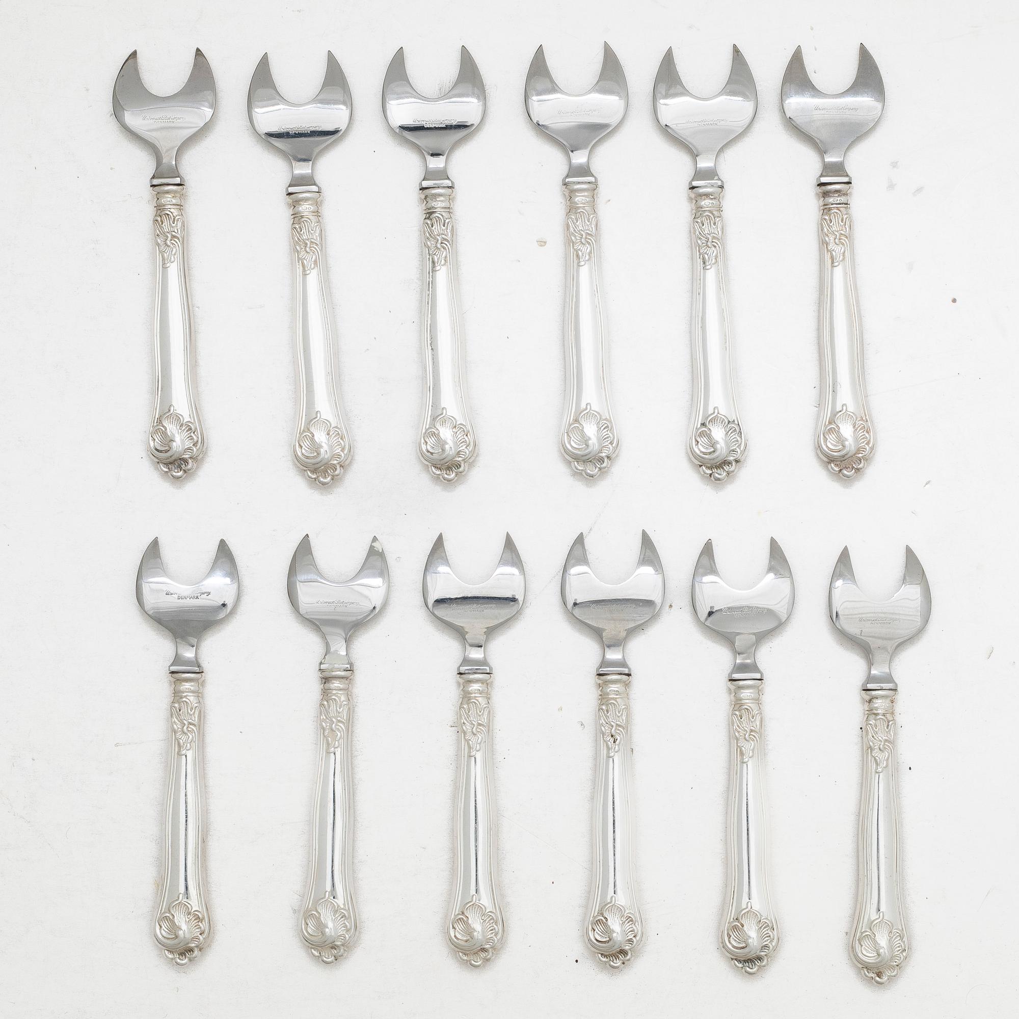 Ostrongafflar, 12 st, silver, modell "Sachsisk", svensk importstämpel.