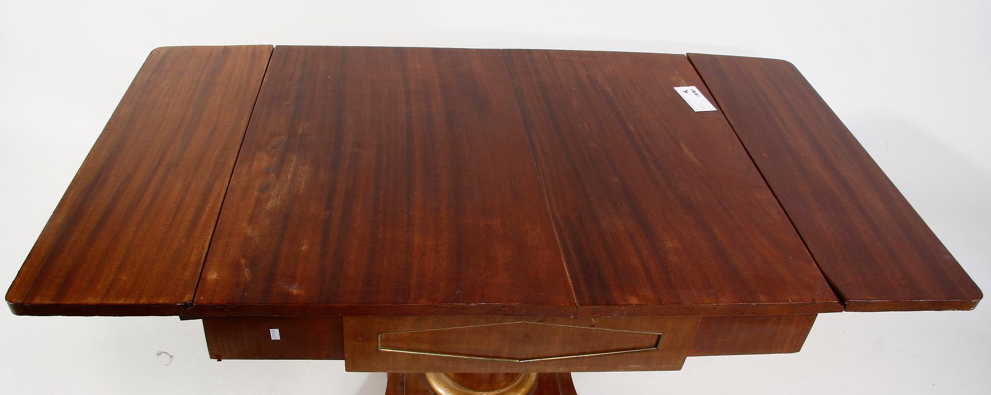 SALONGSBORD, Karl Johan, 1800-tal.