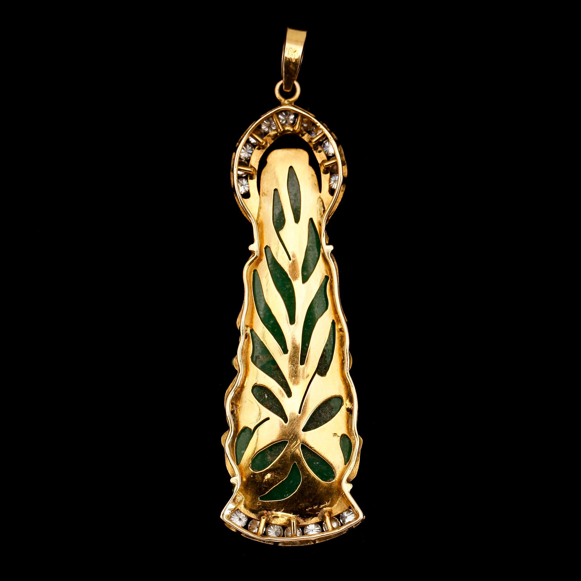 HÄNGE, 18K guld, jade och briljantslipade diamanter.
