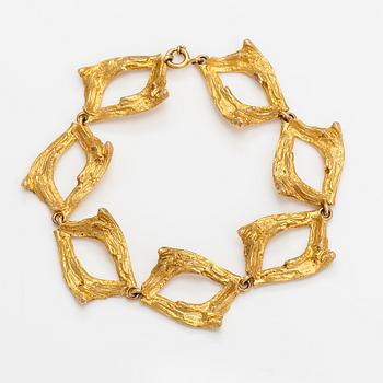 Helky Juvonen, A 14K gold bracelet. Westerback, Helsinki 1972.