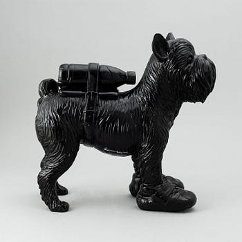 William Sweetlove, sculpture, plastic, signed 53/75.