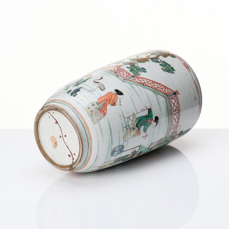 A famille verte vase, Qing dynasty, Kangxi (1662-1722).