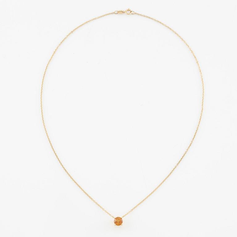 Necklace 18K gold with orange sapphire.