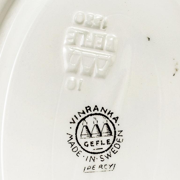 ARTHUR PERCY, a 61 piece service "Vinranka svart" for Gefle in the third quarter of the 20th century.