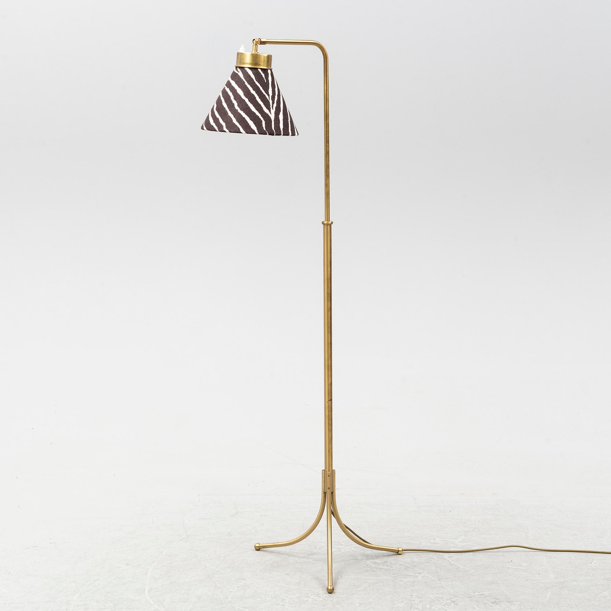 Josef Frank, golvlampa, modell 1842, Firma Svenskt Tenn, formgiven 1932.
