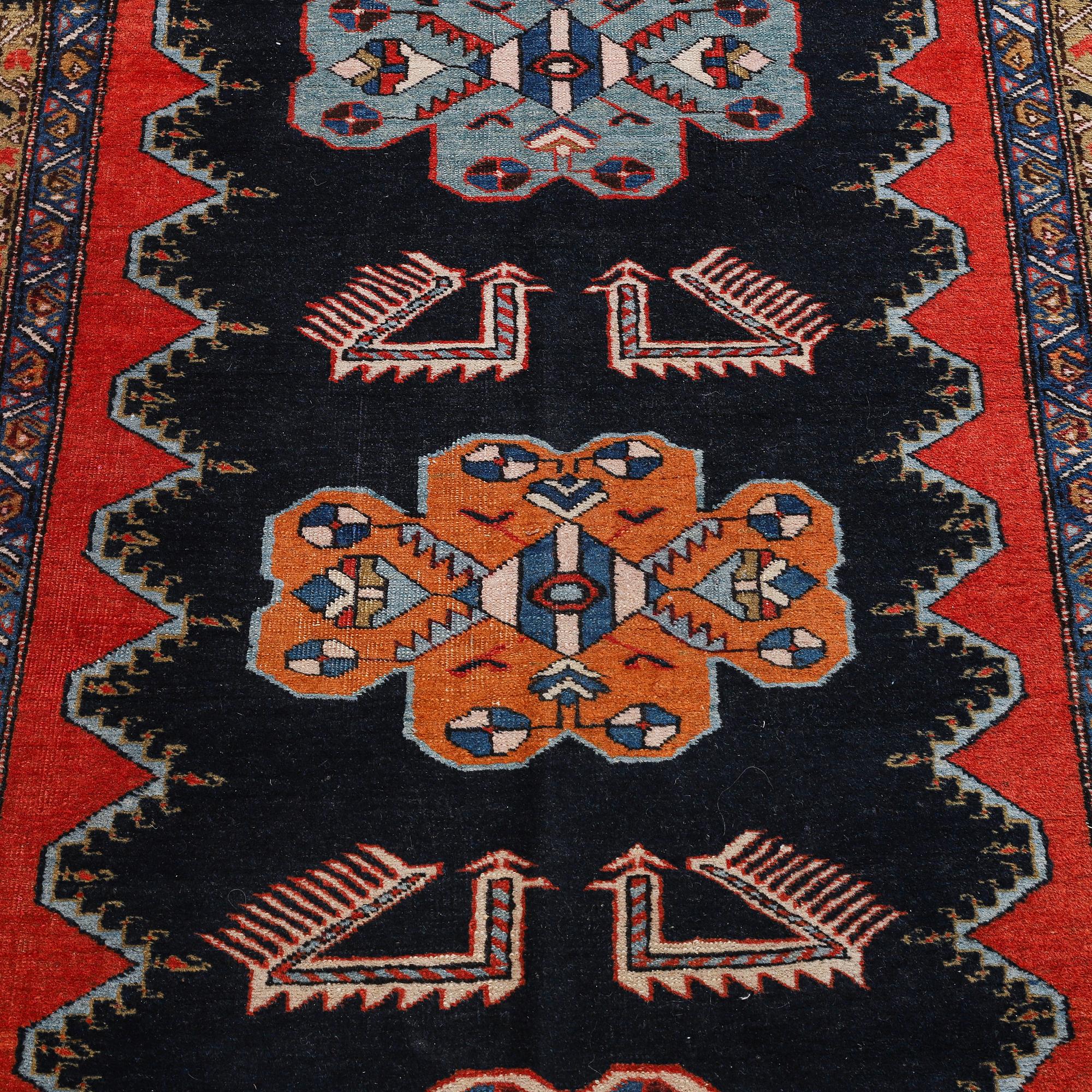 Matta, semiantik/Old, Meshkin/Azerbajdzjan, ca 317 x 114 cm.